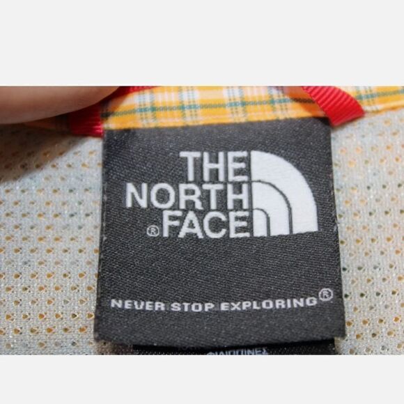 THE NORTH FACE YELLOW PLAID SHORT SLEEVE BUTTON FRONT MEN'S SIZE MEDIUM SHIRT - Picture 6 of 7